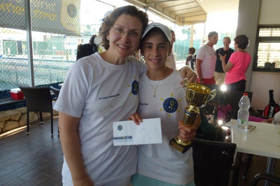 Alex Dembitzer - Girls tennis team