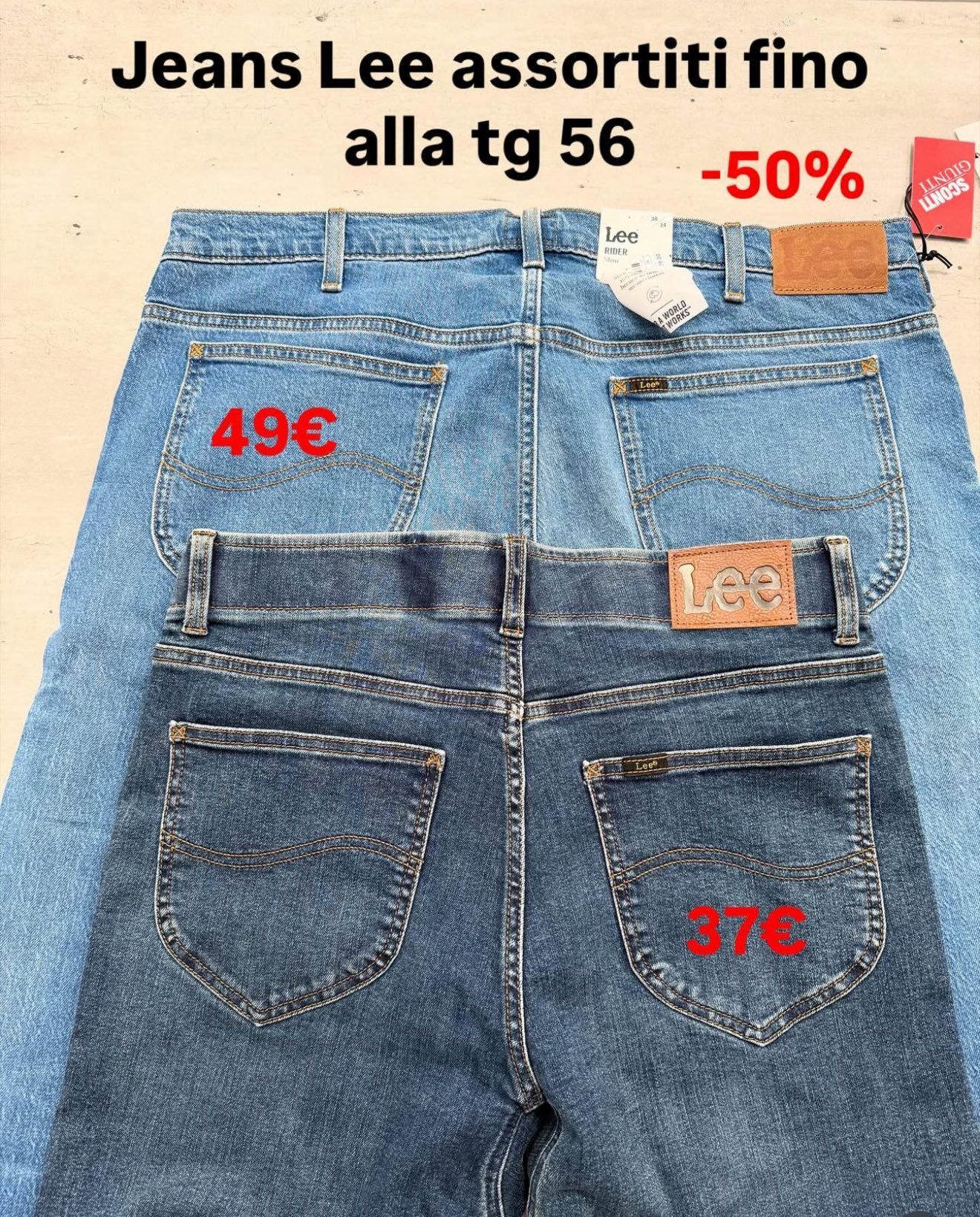 Jeans Lee, vista posteriore, due paia, varie tonalità di blu, con prezzi in saldo di 49€ e 37€, -50%.