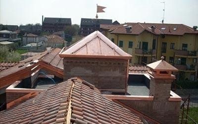 realizzazione di coperture edili con canali di gronda