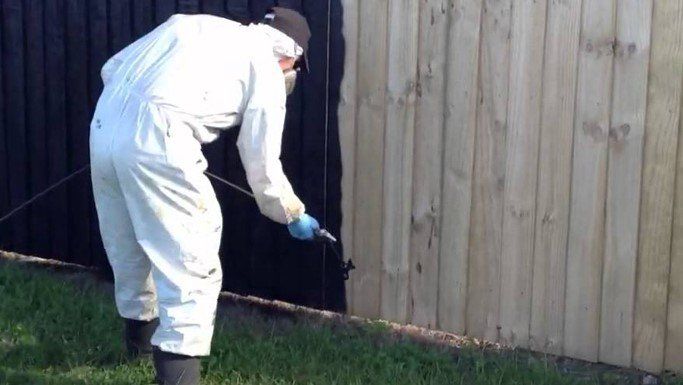 Ayrshire Fence Staining and Preservation Treatment.