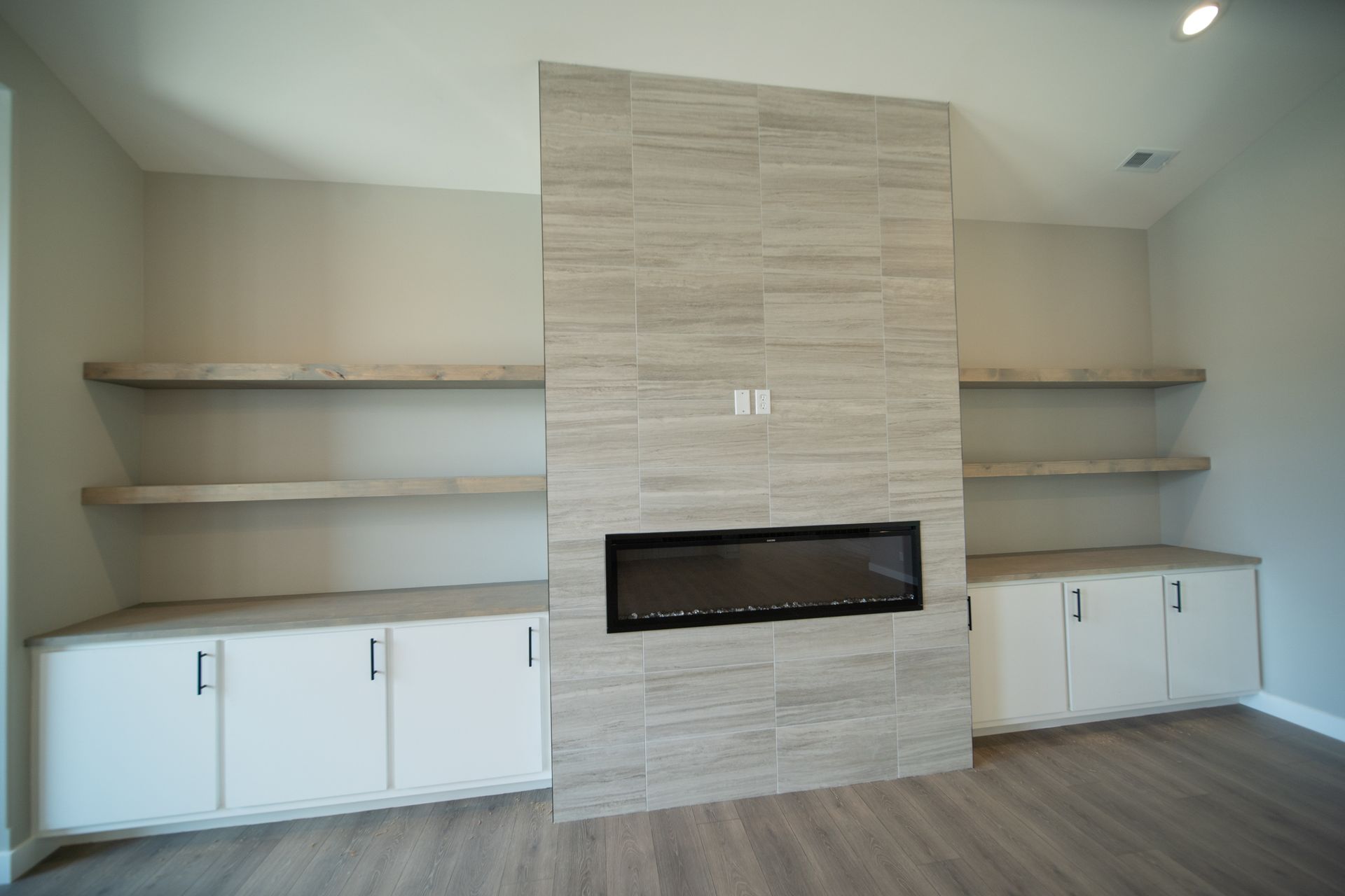 Families in Columbia, MO Can Find Their Dream Homes With Rave Homes.