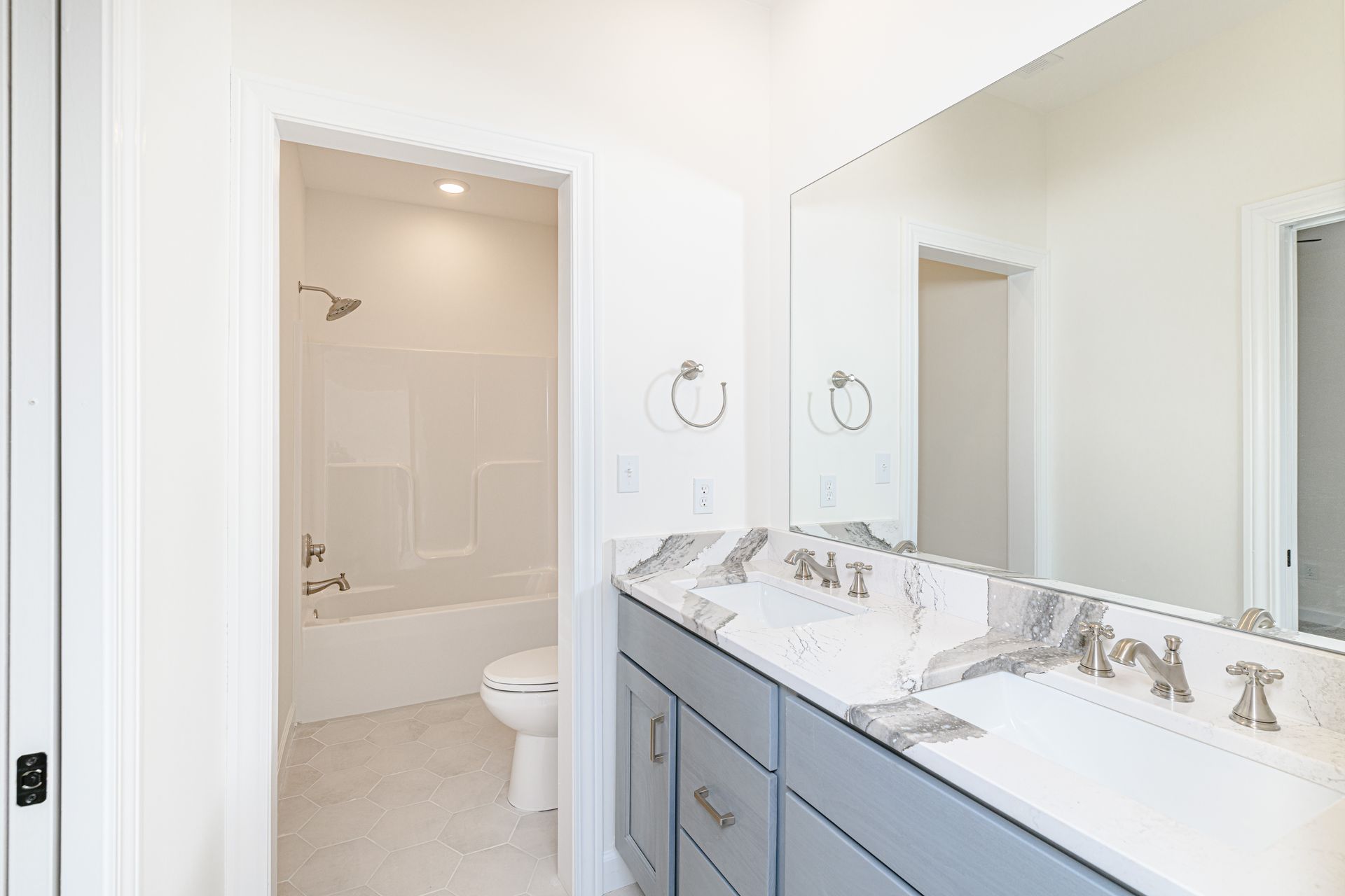 Rave Homes Brings Beauty and Functionality to Custom Bathrooms in Columbia, MO.
