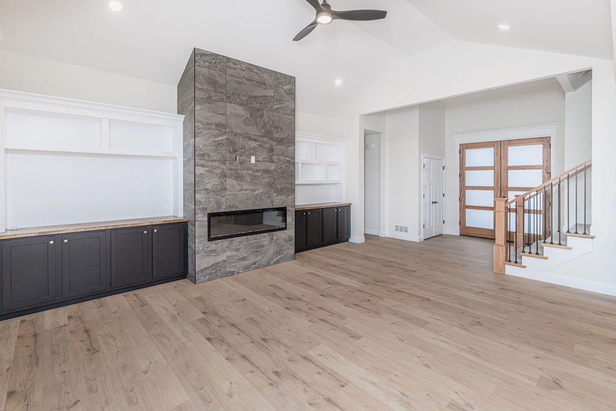 Get the Best Materials on a Custom Home in Columbia, MO With Rave Homes. 