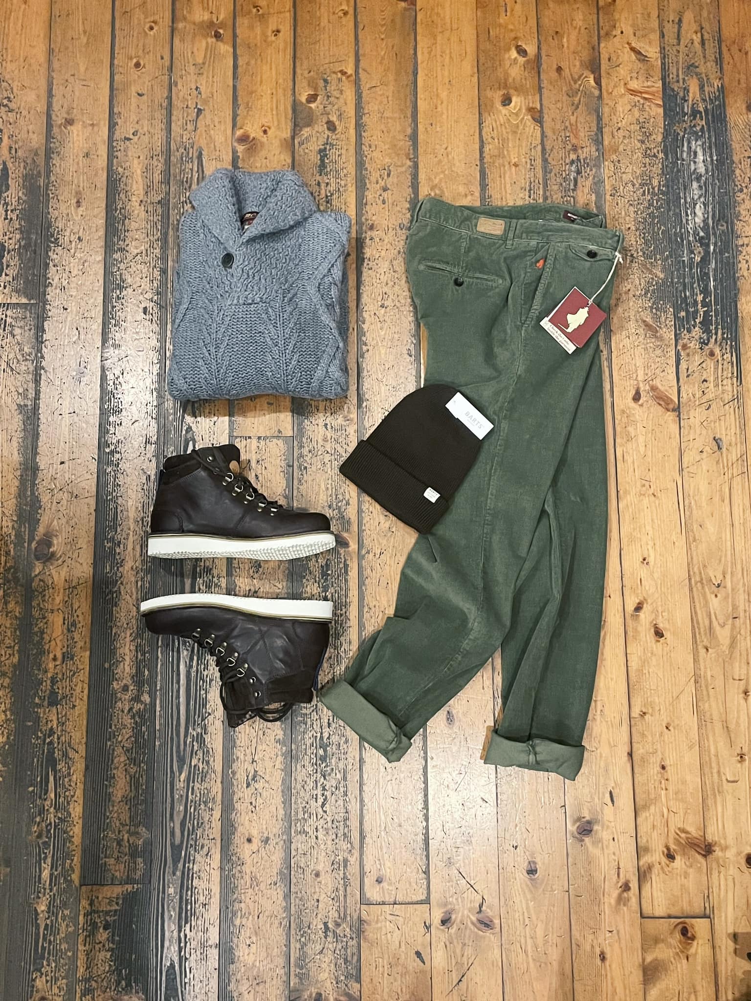 maglione e pantalone uomo