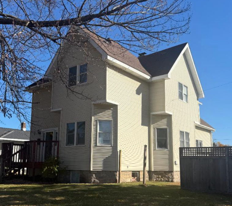 Single Family home rental offered by Anchored Property Management in Marinette, WI