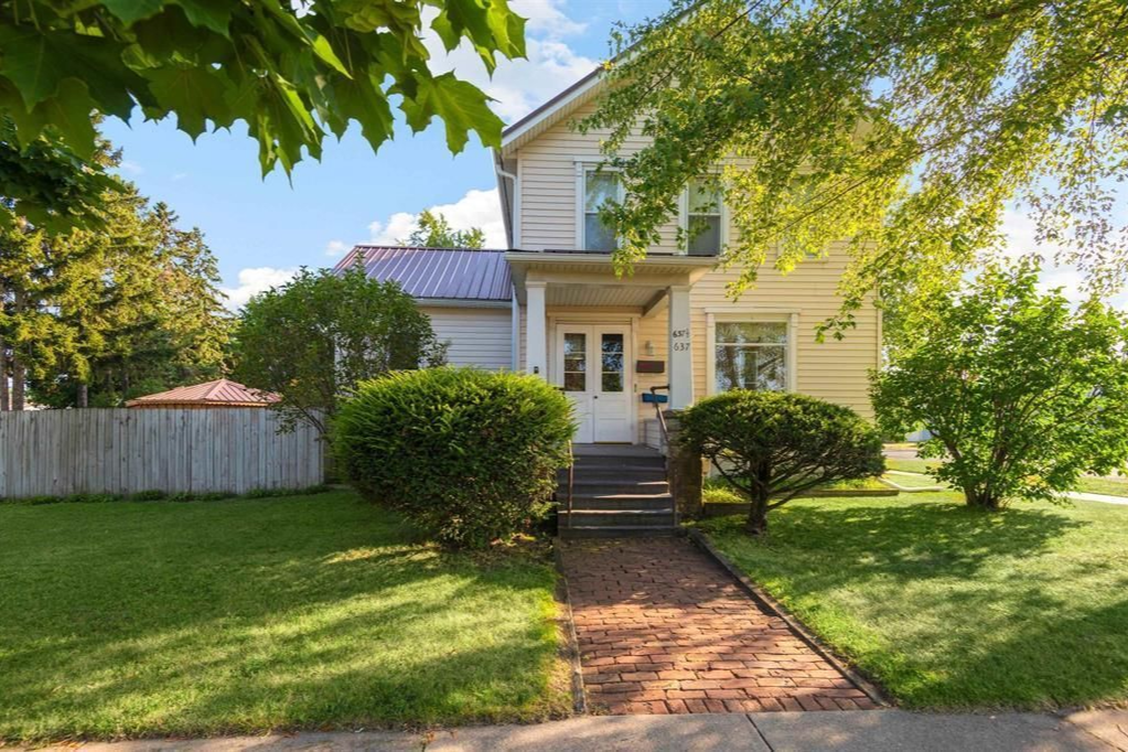 Duplex rental offered by Anchored Property Management in Marinette, WI