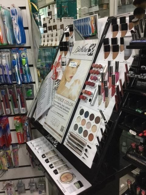cosmetici in vendita