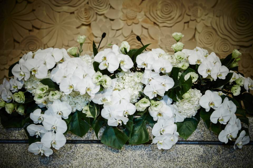 Corona di fiori a forma di cuore