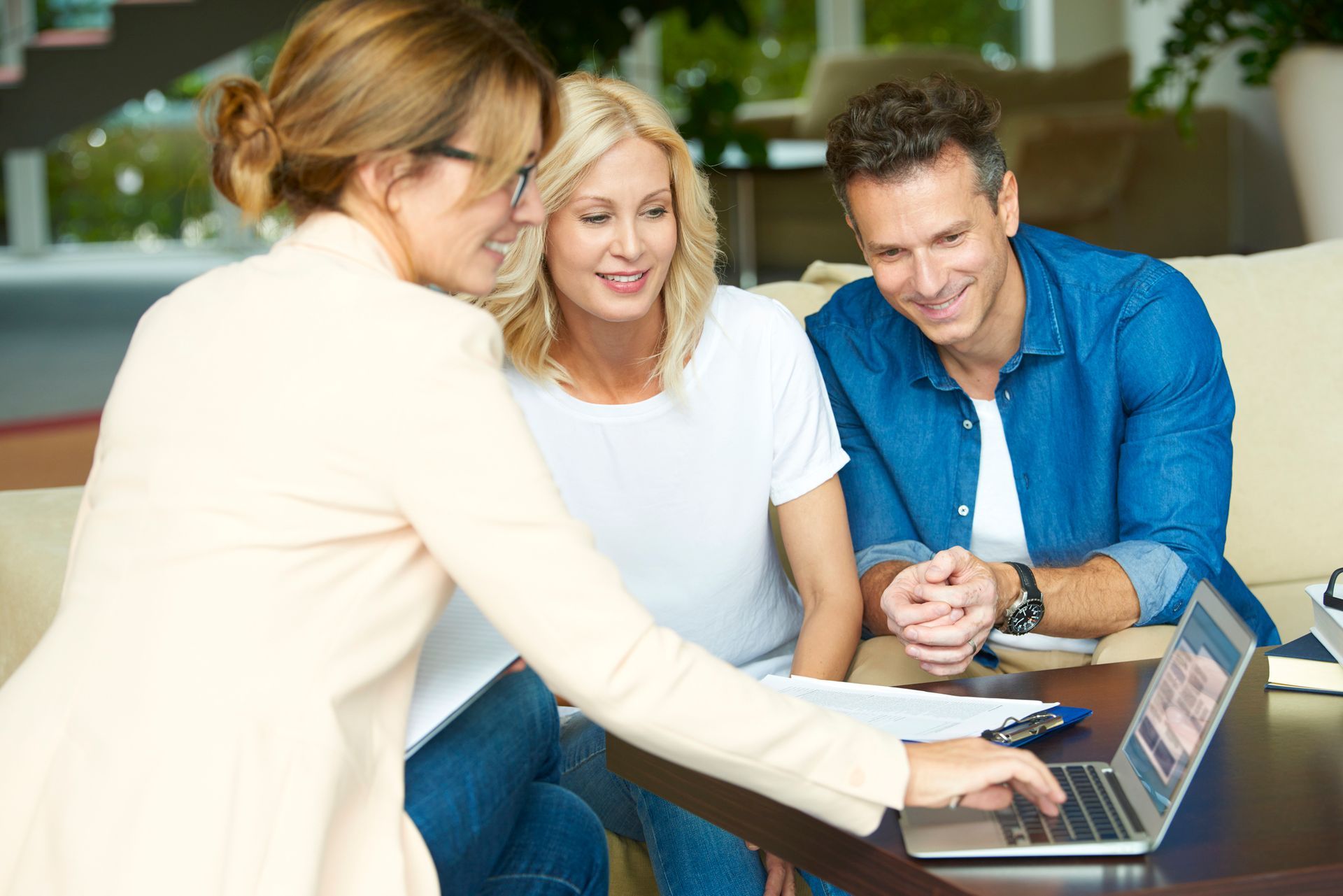 professional assisting clients with estate planning trusts