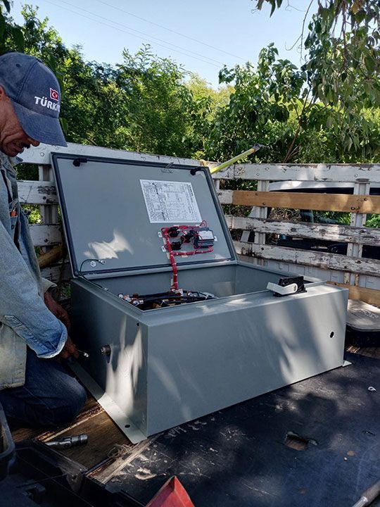SISTEMAS DE RIEGO Y EQUIPO DE BOMBEO LA POCHOTA