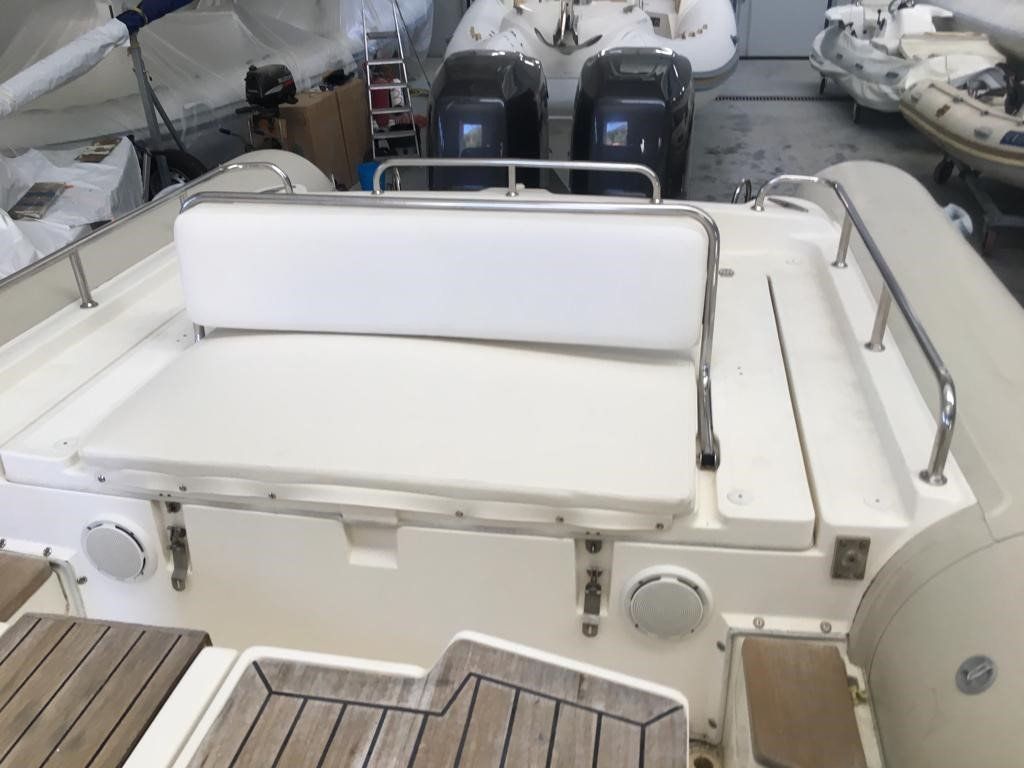 allestimento interni barca bianchi 01