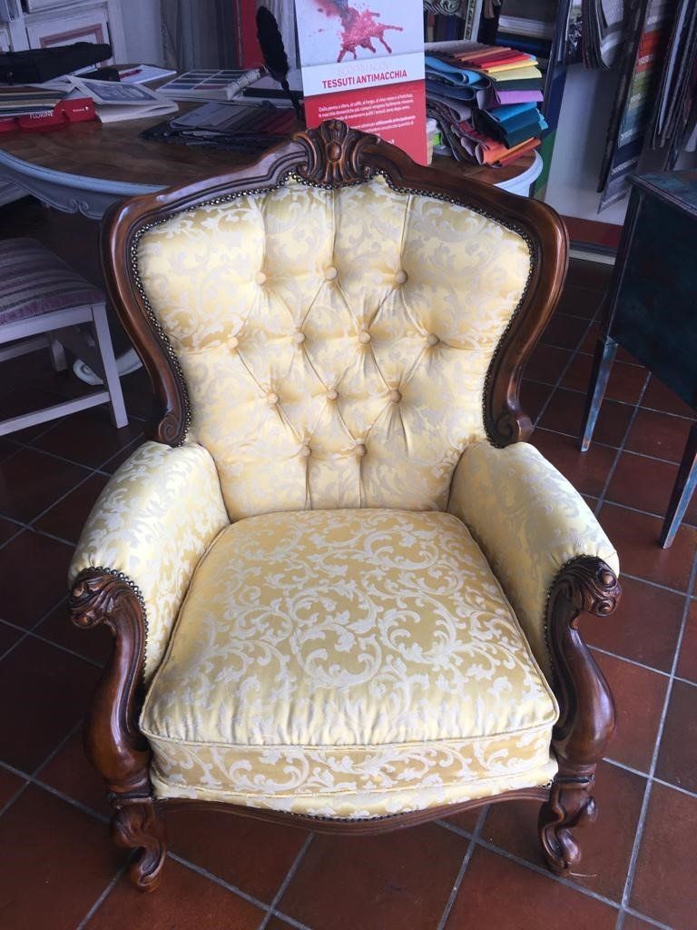 poltrona nuova tappezzeria