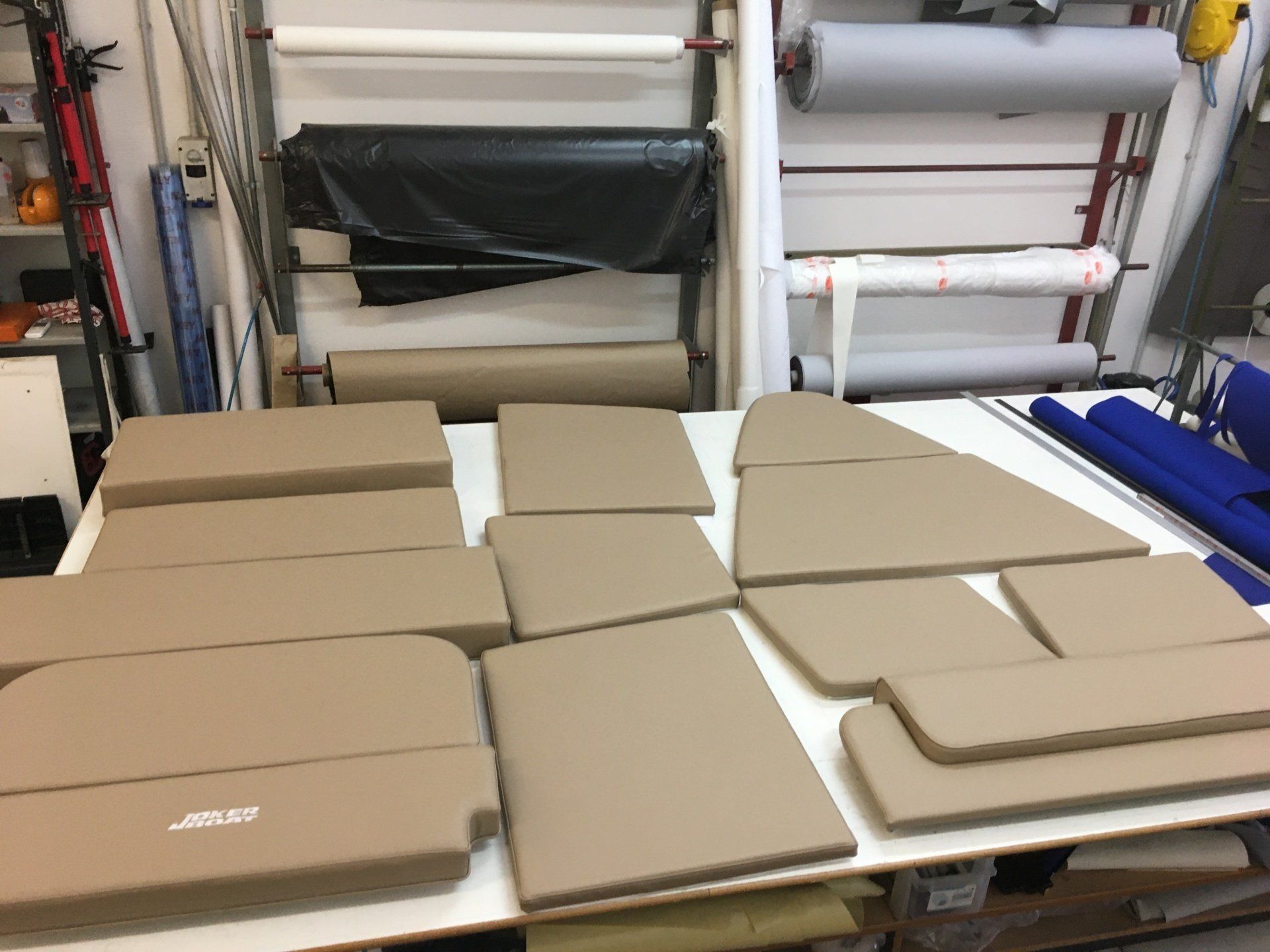 sedili barca beige rifoderati