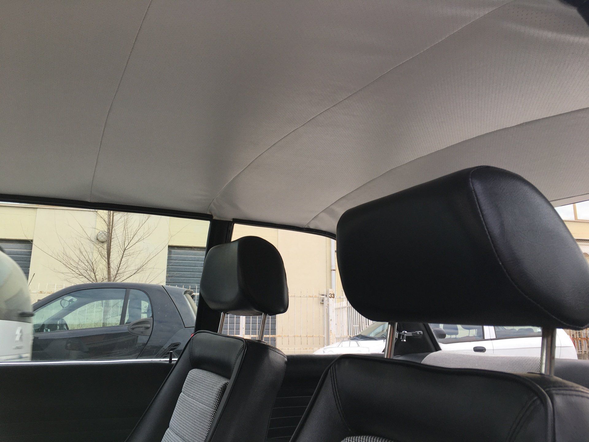 sedili auto neri in pelle