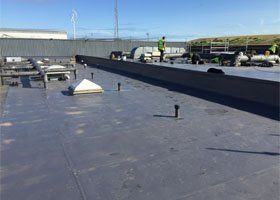 Single-ply flat roofing