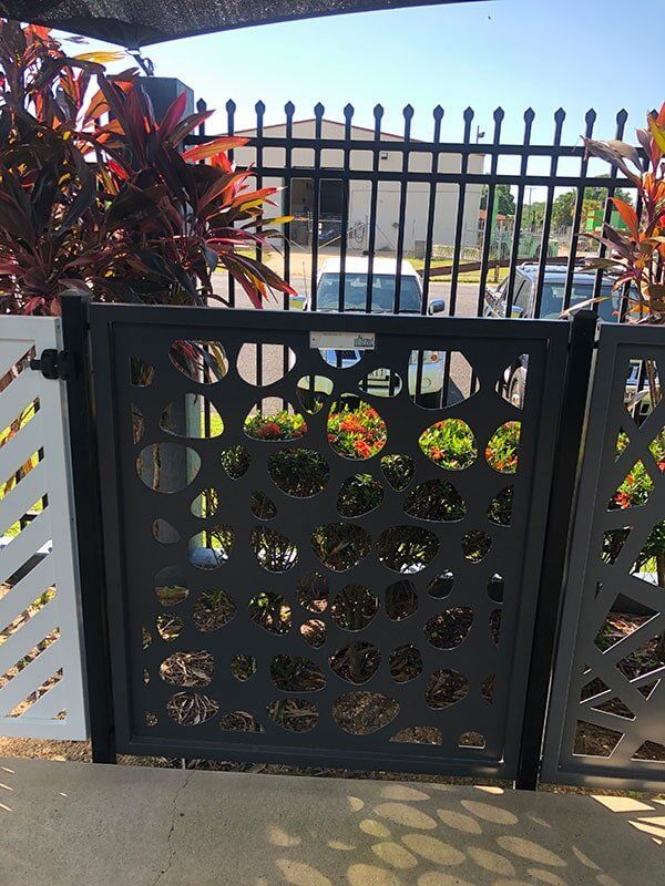 Modern styled automatic gate - gate automation Cairns, QLD