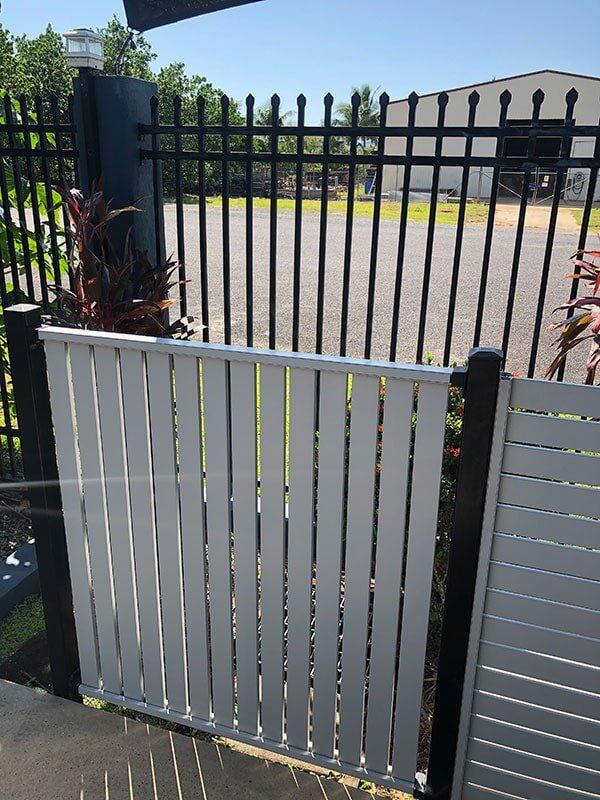 white picket styled automatic gate - gate automation Cairns, QLD