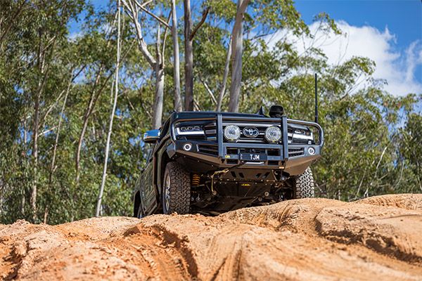 4x4 Front View — 4WD Accessories In Ashmont, NSW