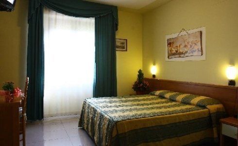 Camera d'hotel matrimoniale