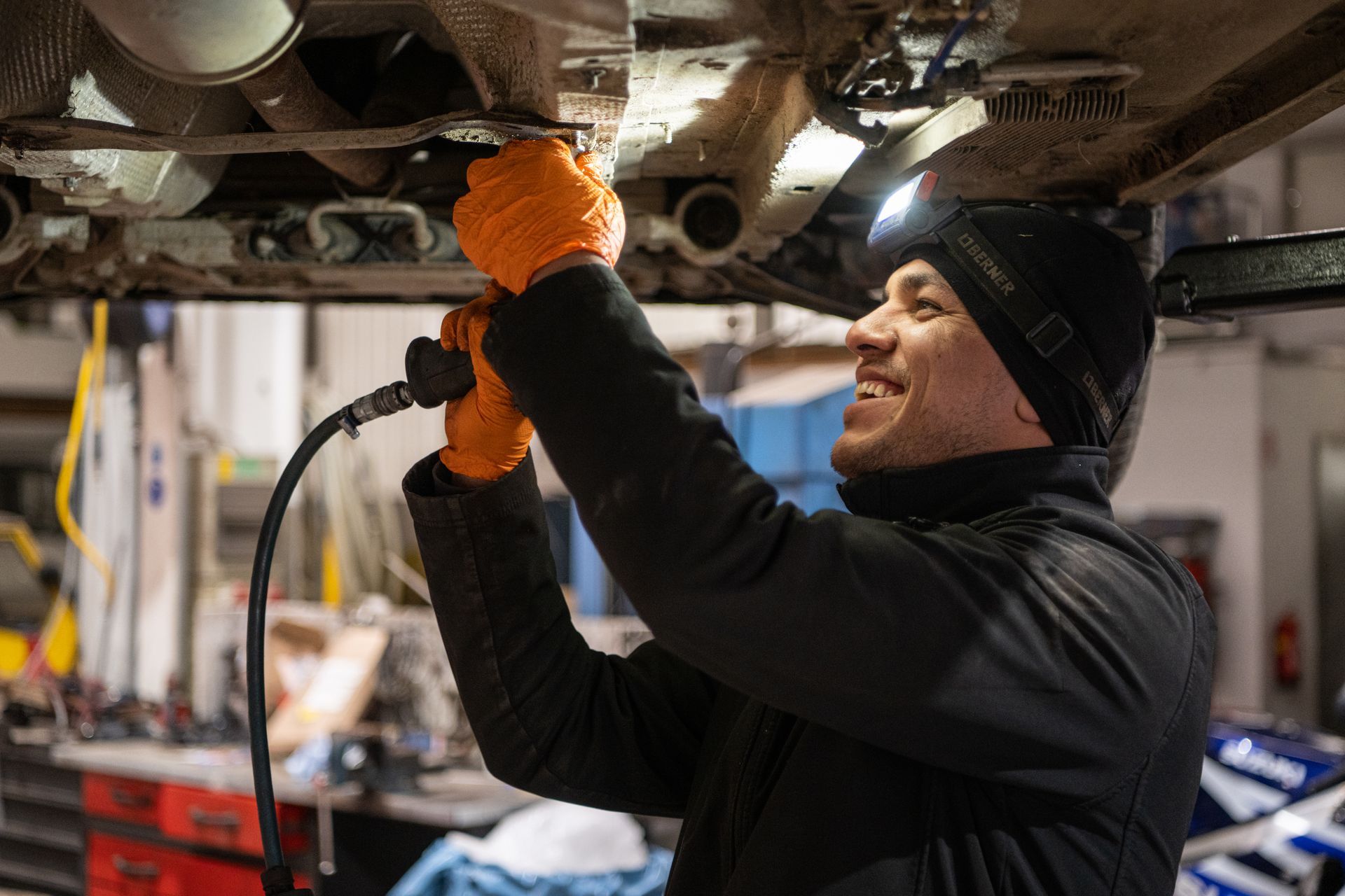 Campingfahrzeug retro in pastelfarben