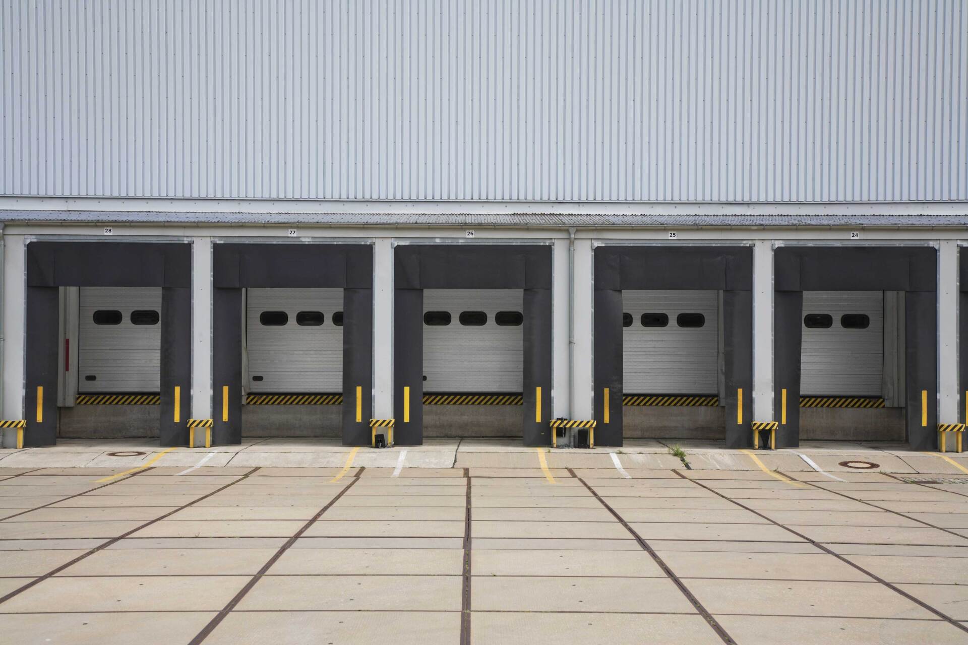 Warehouse Loading Bays — Nashville, TN — Crawford Door Sales of Nashville