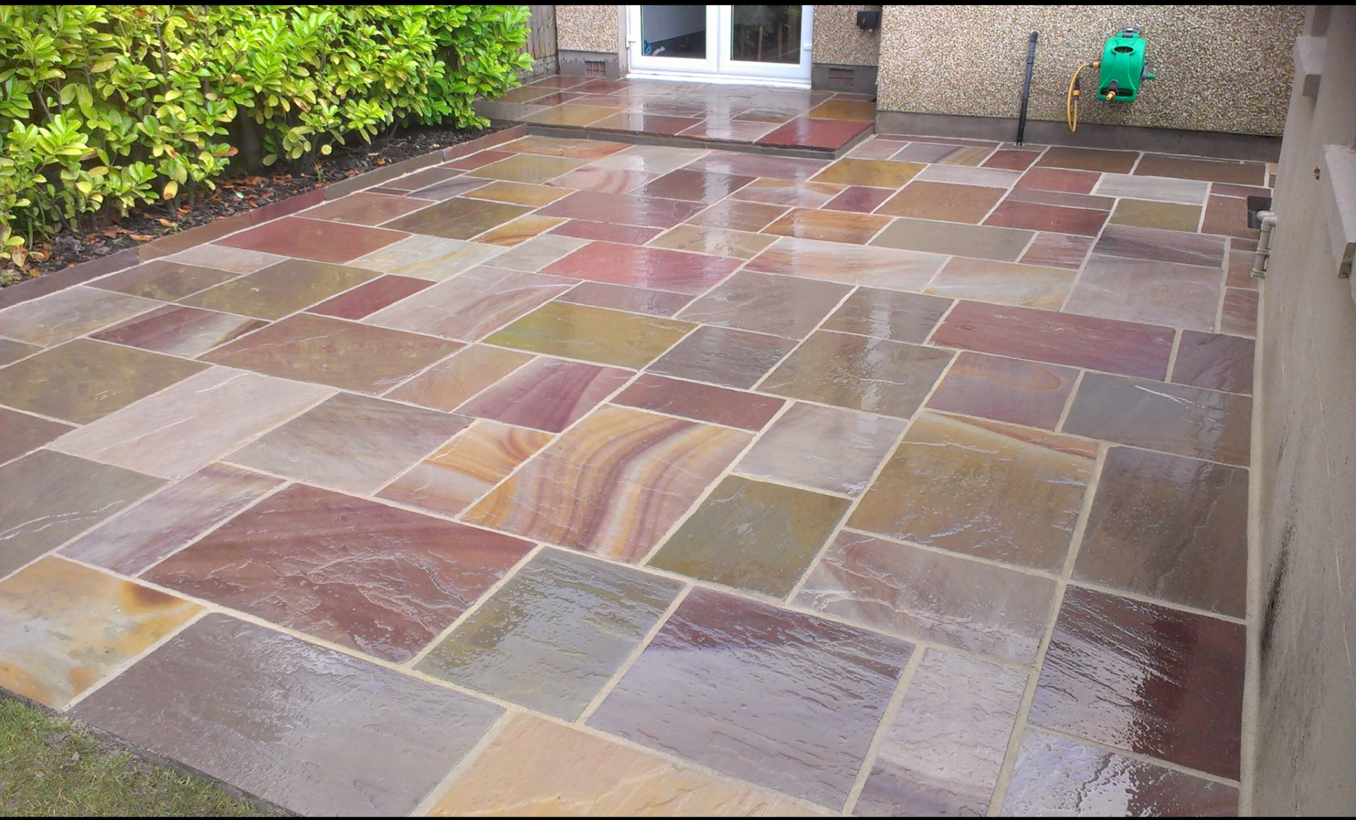 indian sandstone paving patio