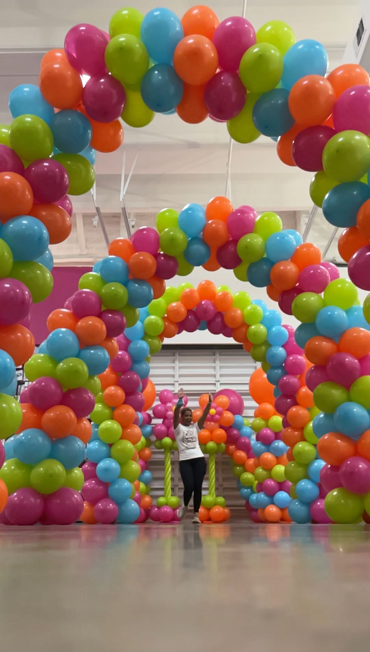 balloon arch multicolor