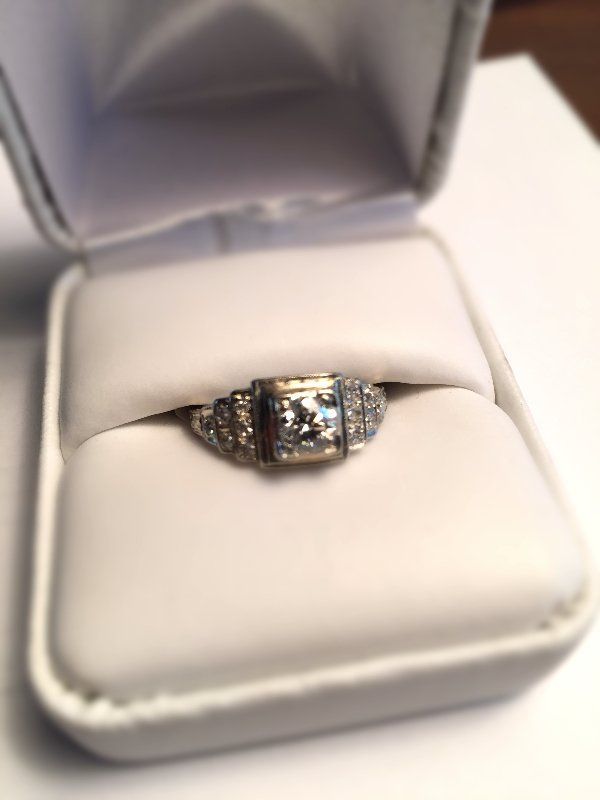 1022 14k Gold Diamond Wrong — Raleigh, NC — Regan Lewis Antiques