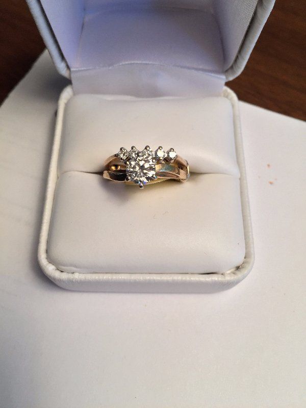 1438 14k Gold Diamond Ring — Raleigh, NC — Regan Lewis Antiques