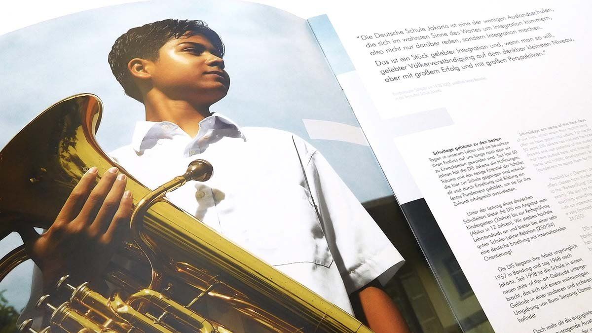 Brochure design for Deutsche Schule Jakarta, brand building and design  by schmidtideas.com
