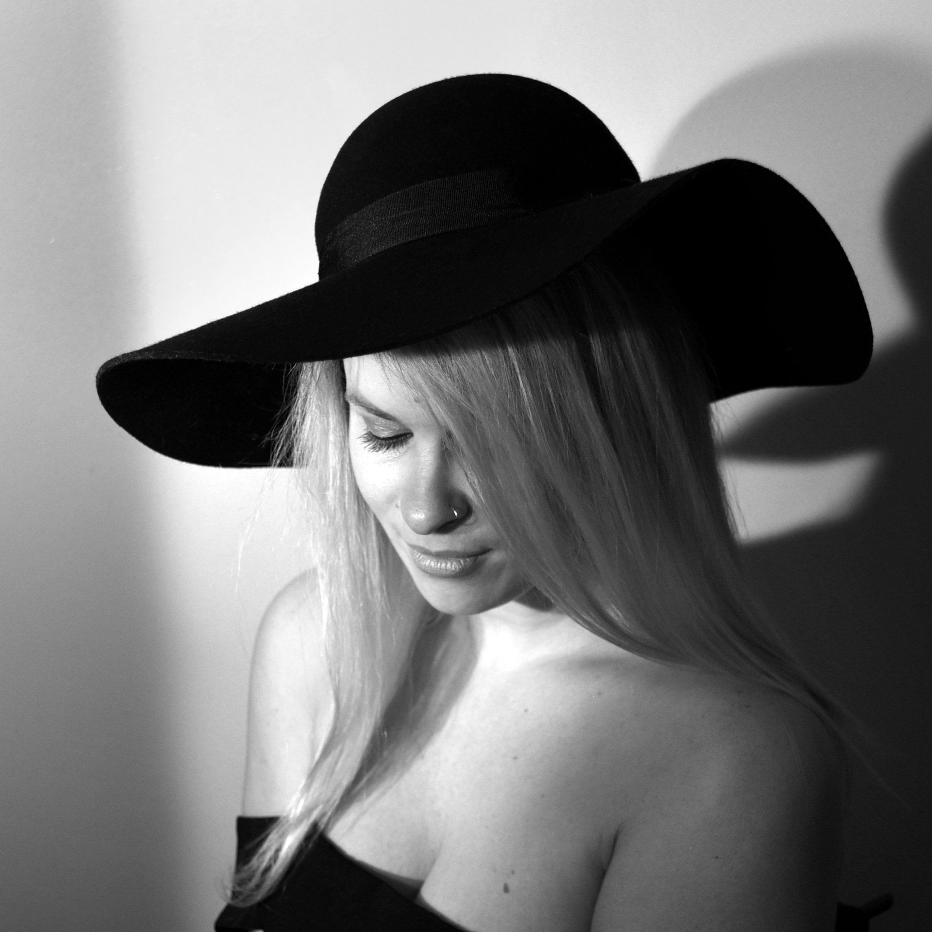 Black and white fashion photography.