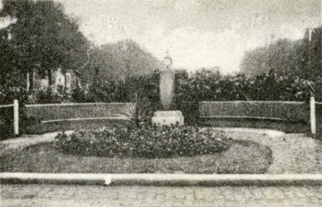 Wilhelmina-monument. Gemeentearchief Schouwen-Duiveland, Beeldbank Schouwen-Duiveland, nr ZZE-2178B