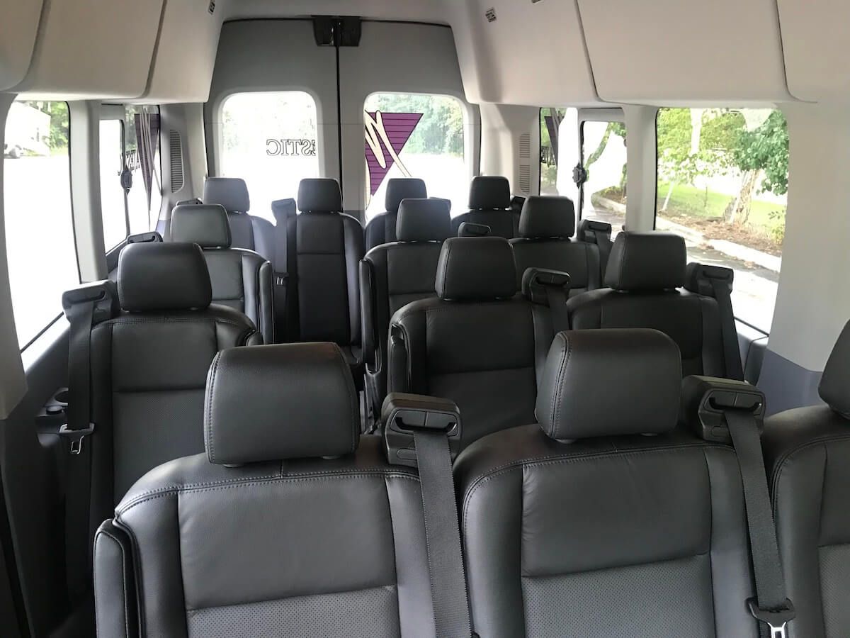 Des Moines luxury shuttle van service