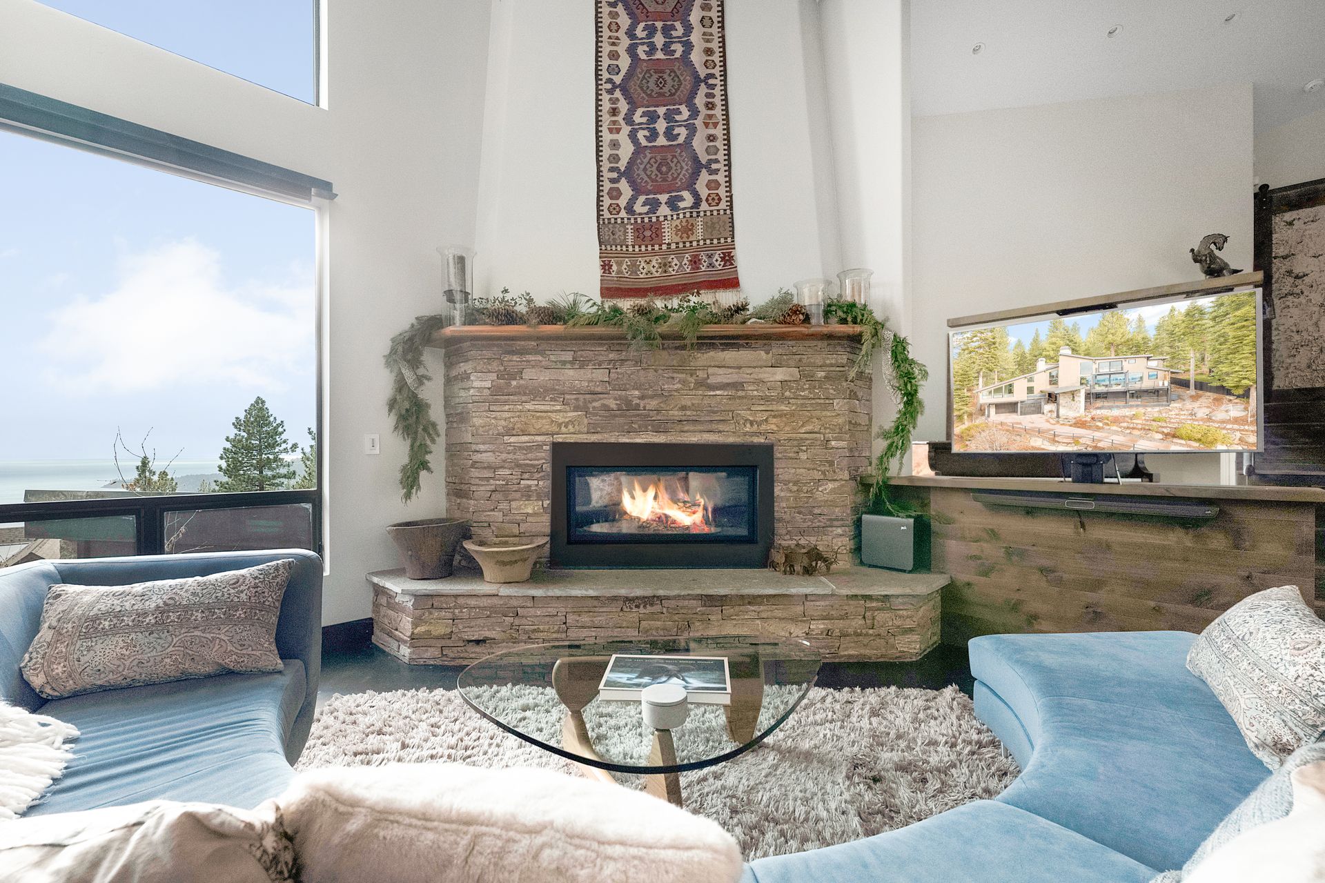 there is a fireplace in the middle of the living room