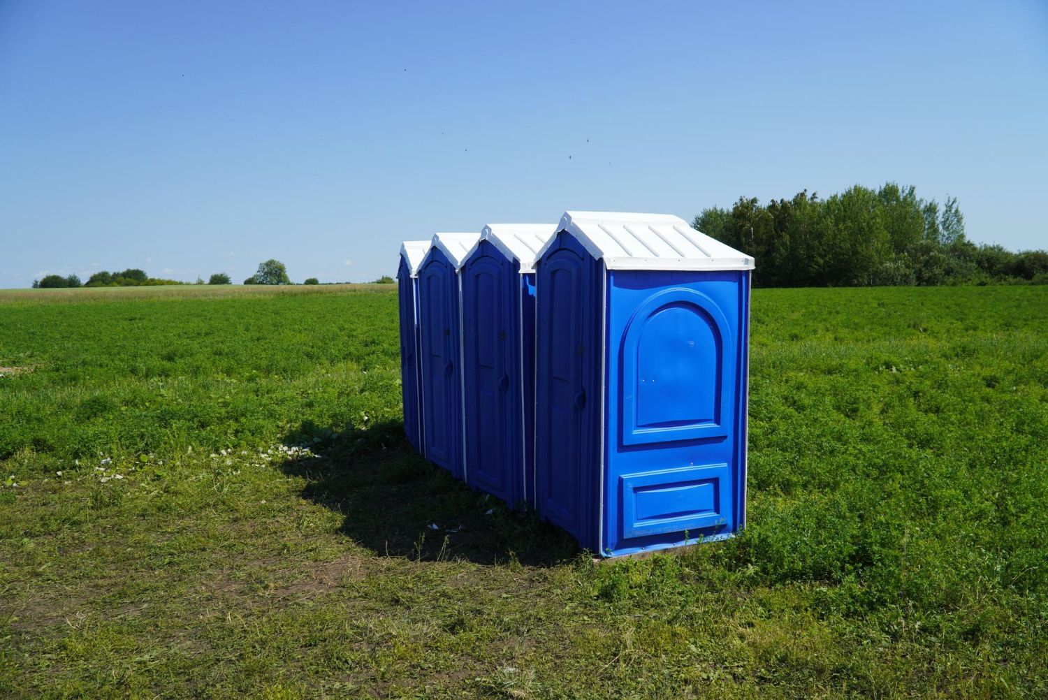 portable toilets 