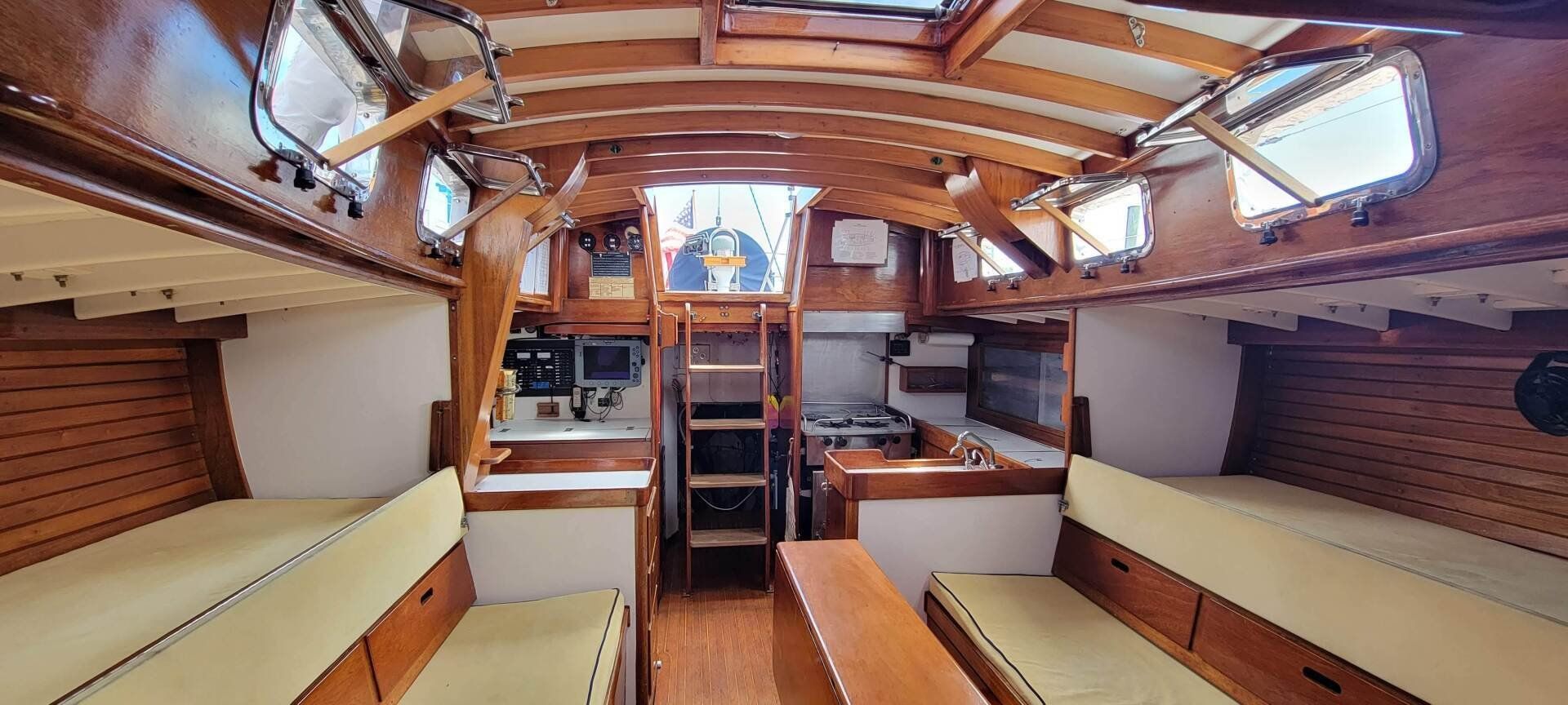 FROYA - MCCURDY & RHODES 46 8