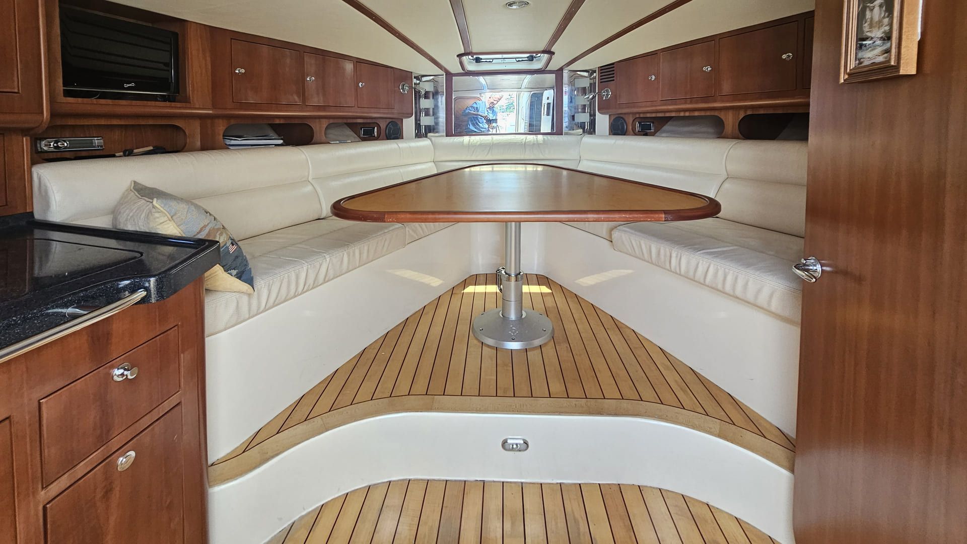 Chris Craft 36 Taipan 10