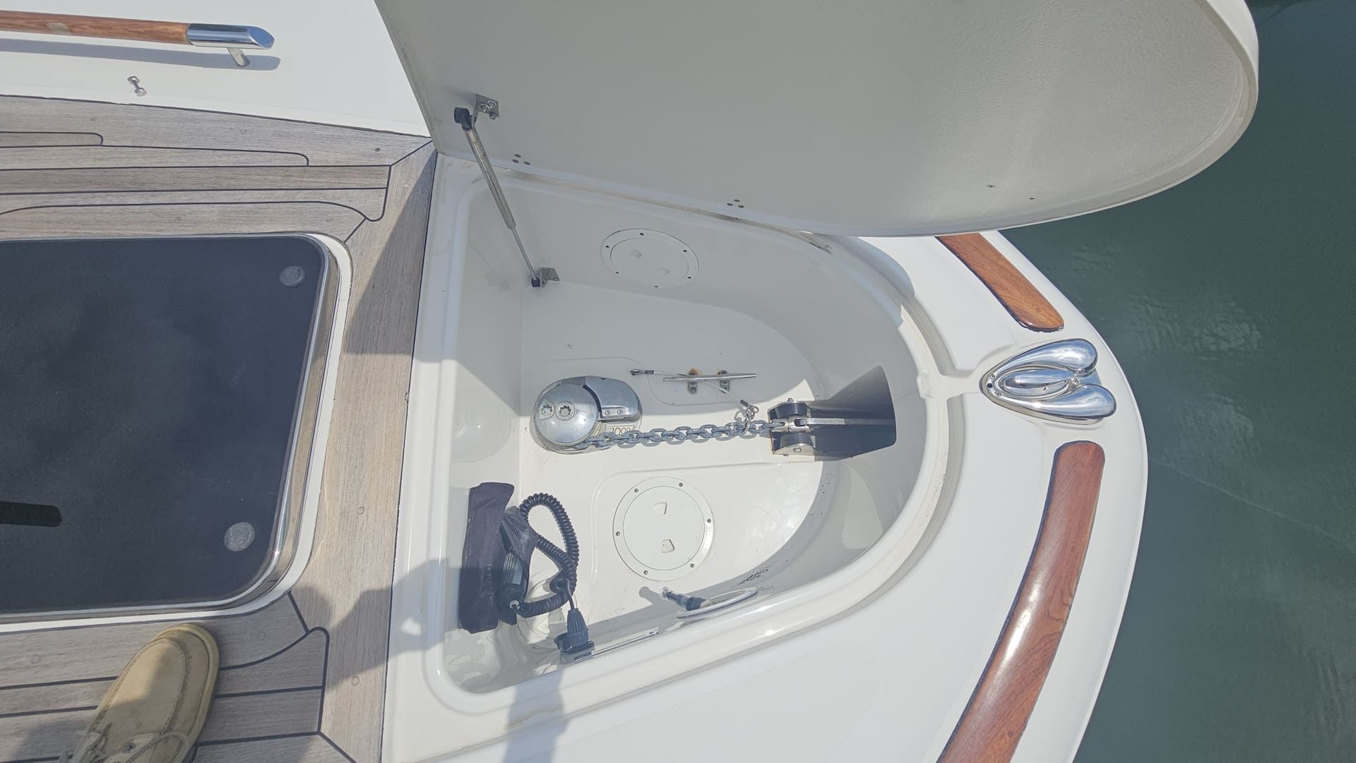 Chris Craft 36 Taipan 11