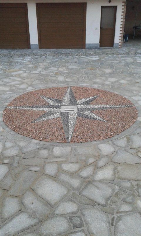 Luserna a sfondo rosso