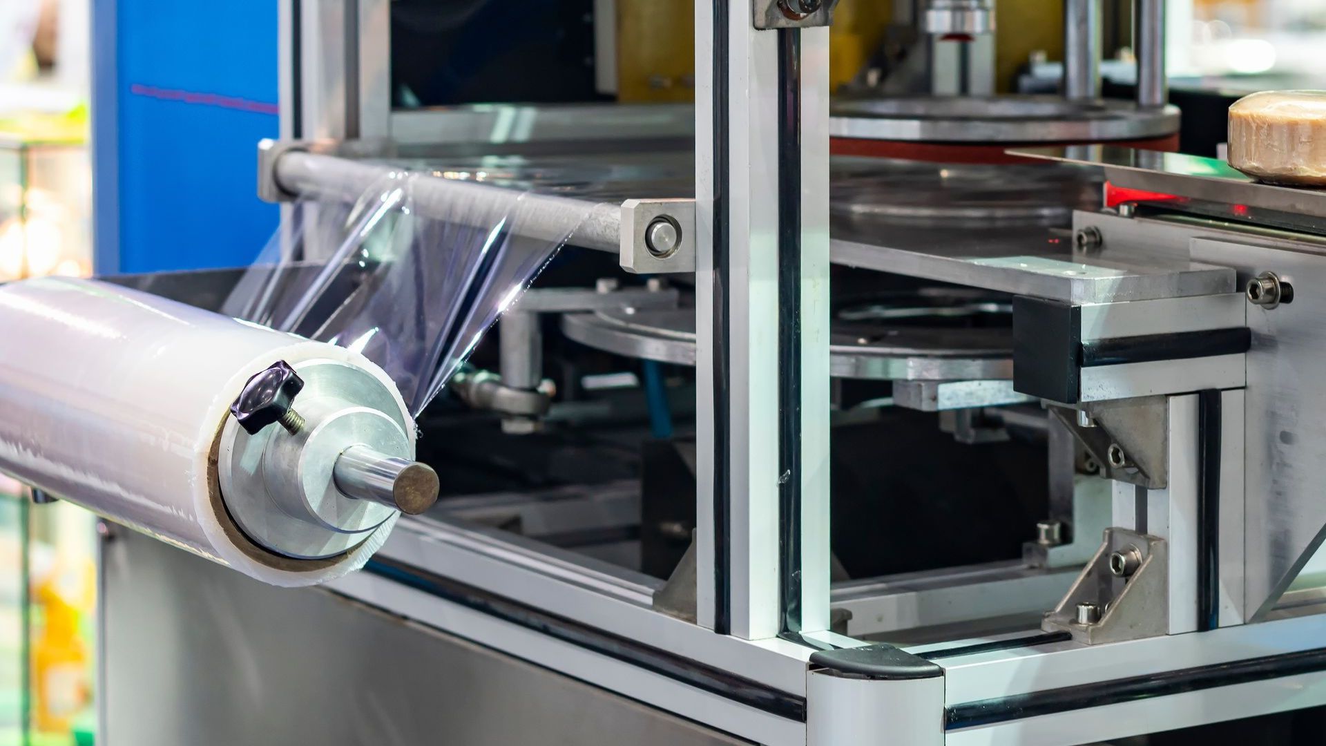 Stretch wrap on a machine