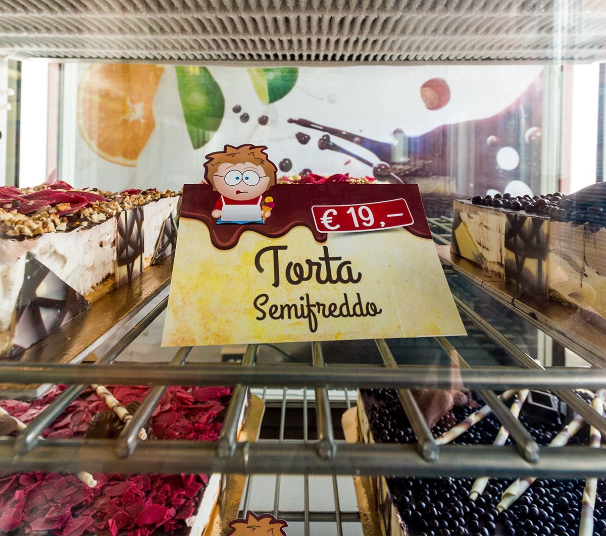 sagomatura con fustellatrice