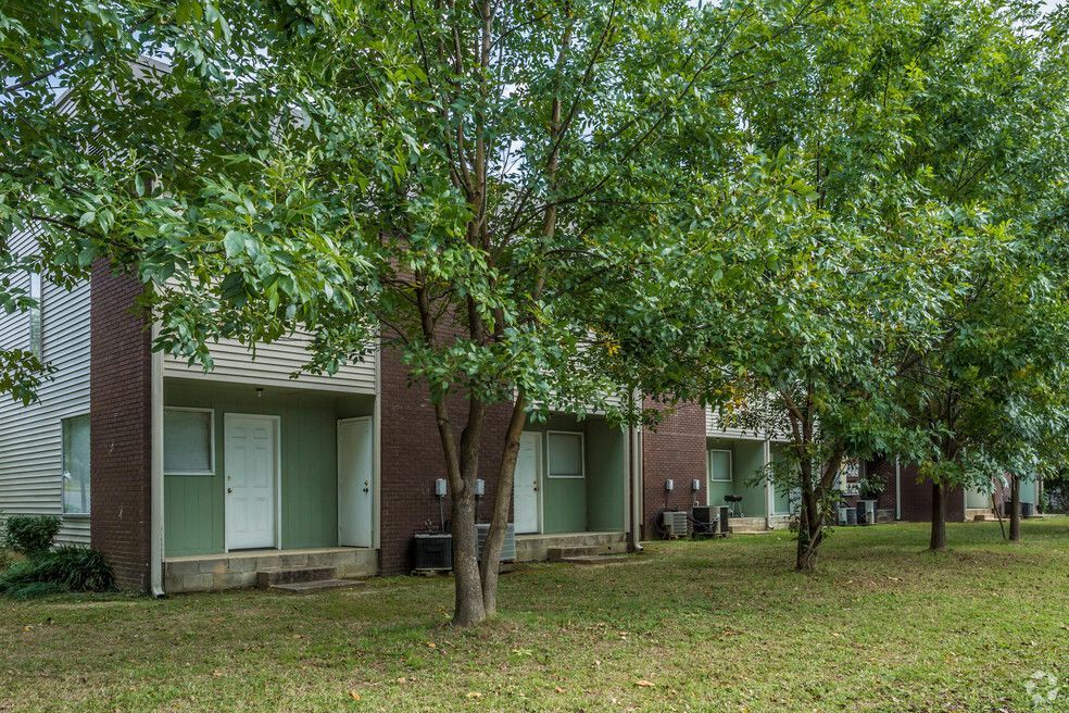 Home Oakwood Apartments Jacksonville, AR