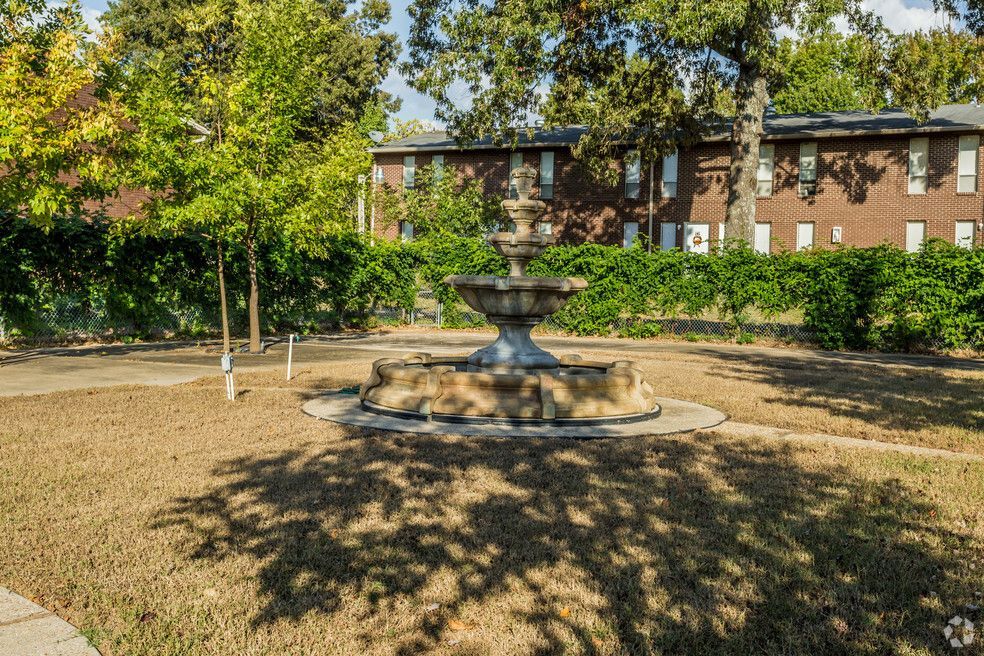 Home Oakwood Apartments Jacksonville, AR