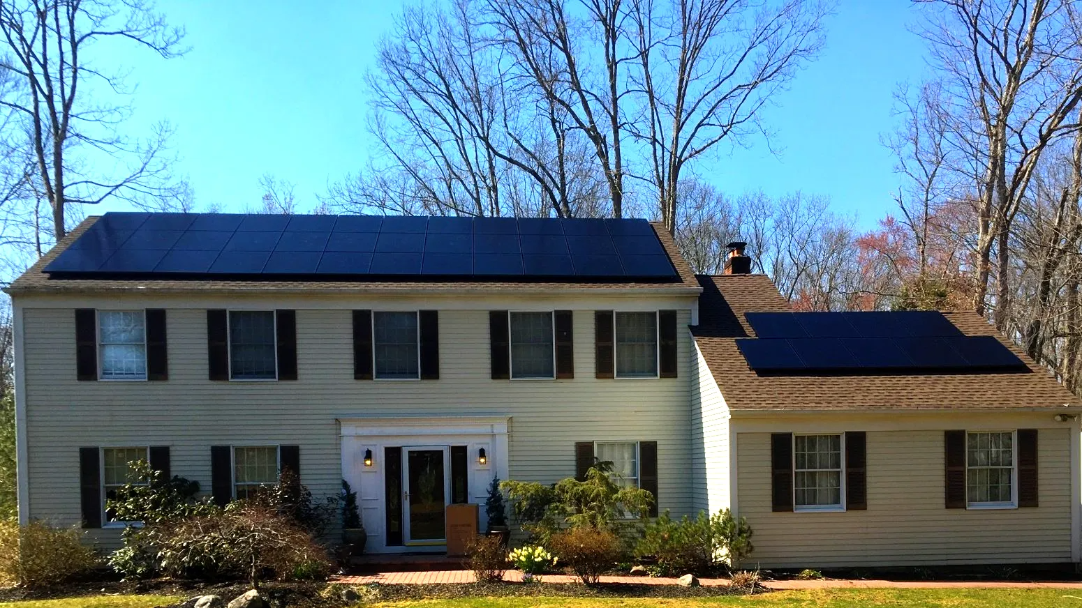 Delaware Solar Panels — House with Solar Panel in Wilmington, DE