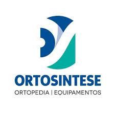 É um logotipo para uma empresa chamada ortosintese.