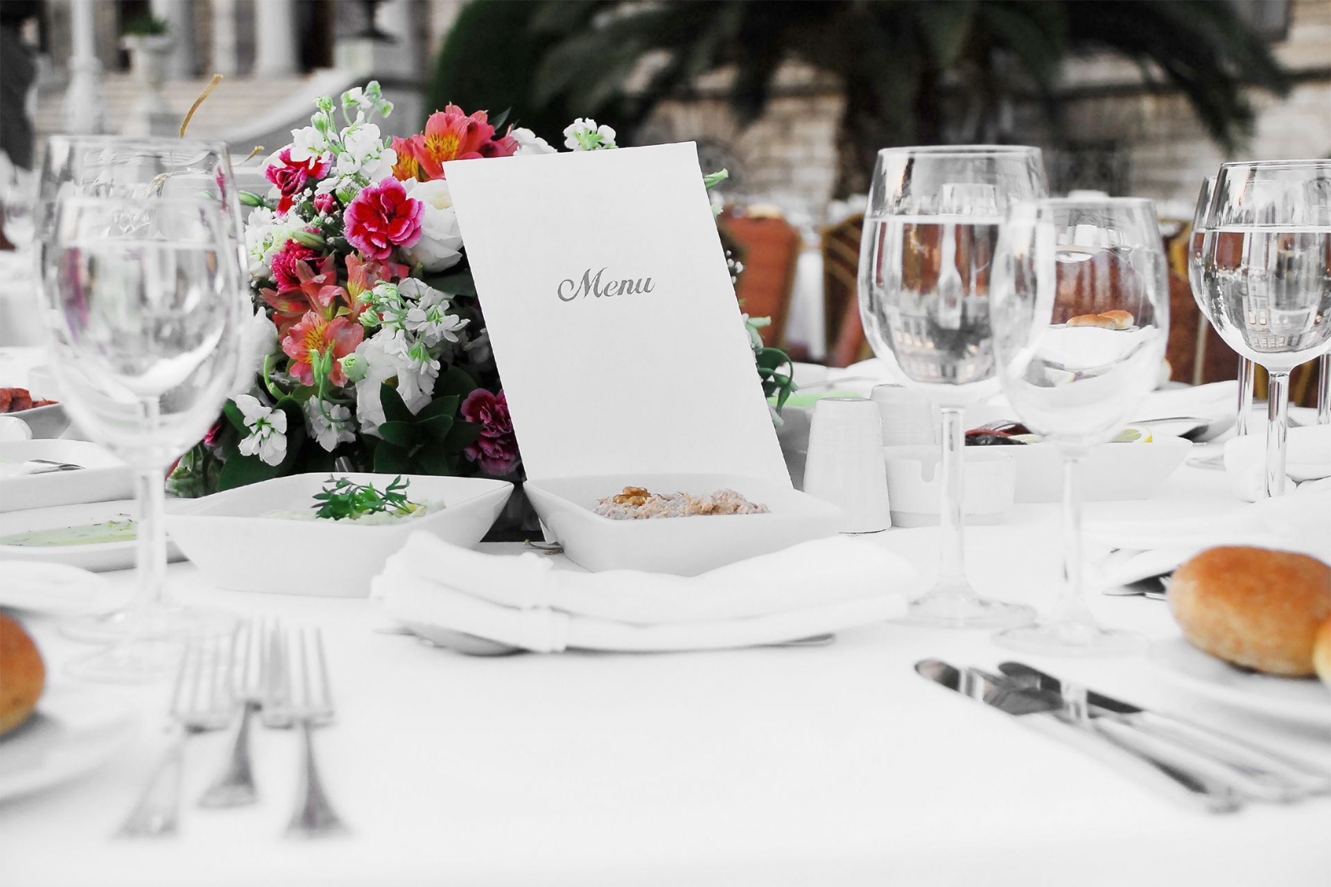 Table Setup With Menu on Top