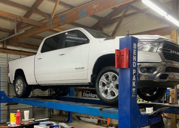 10 Tire & Service Center Gallery Image