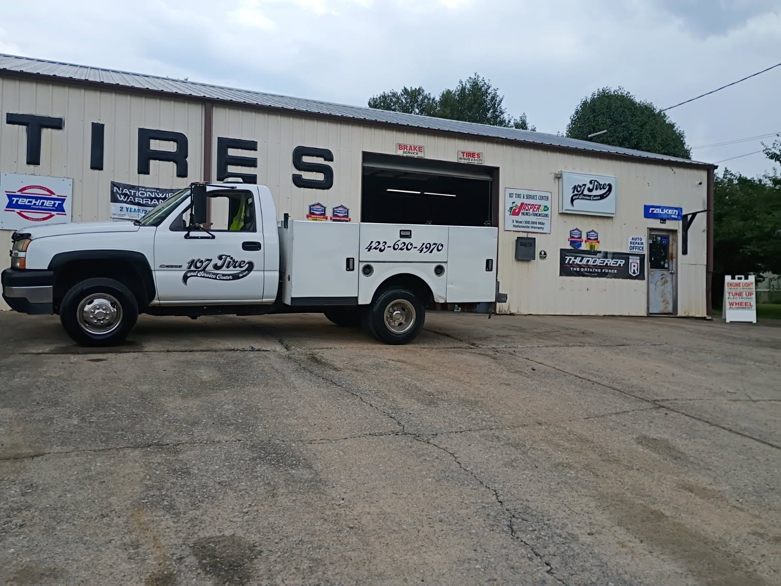 10 Tire & Service Center Gallery Image