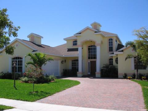 Real Estate — House in Fort Myers, FL