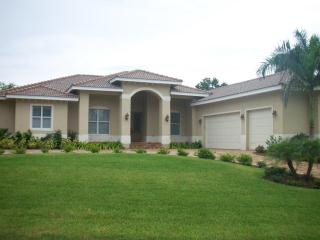 Property Management — Family House in Fort Myers, FL